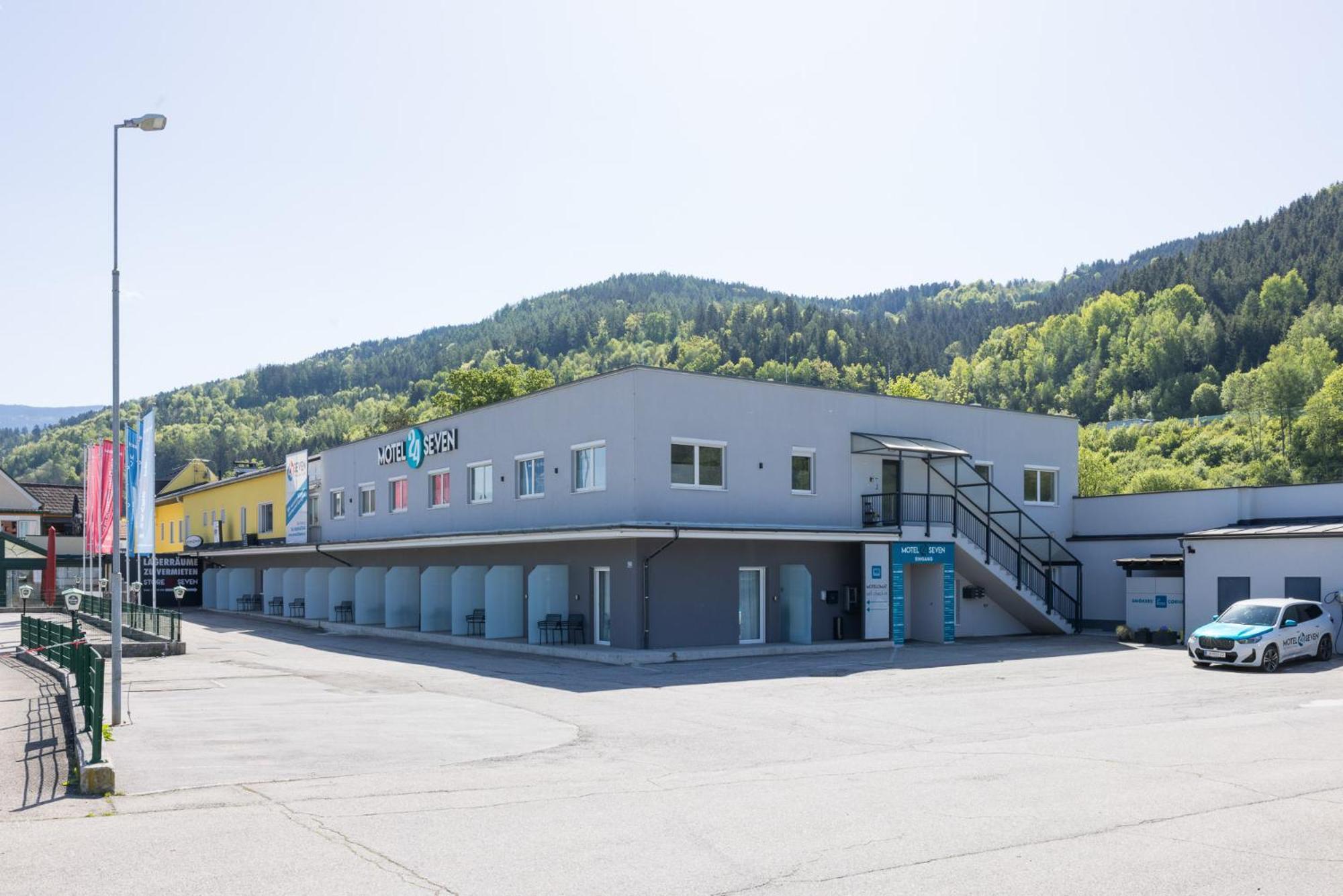 Motel24Seven Bruck an der Mur Exterior foto