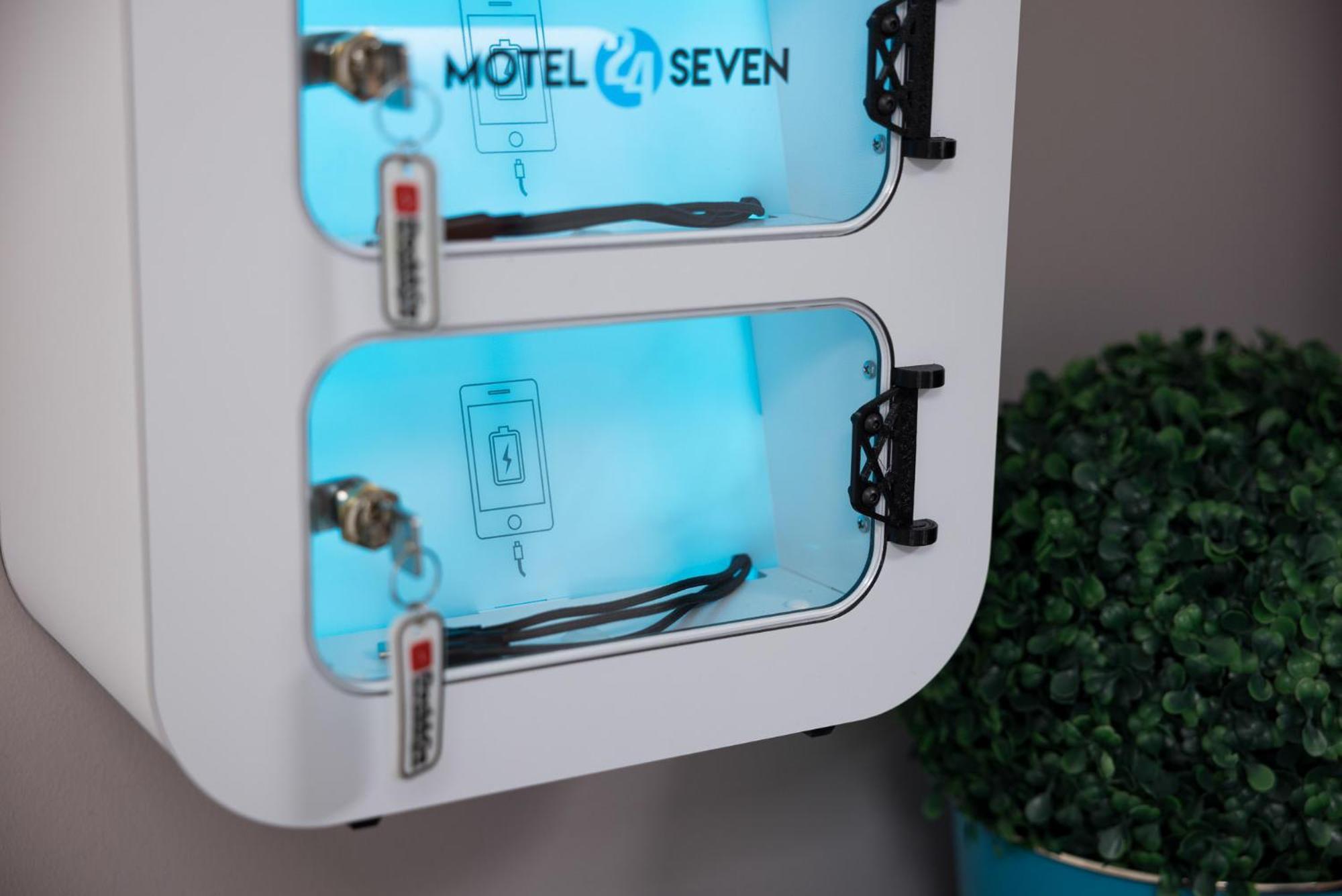 Motel24Seven Bruck an der Mur Exterior foto