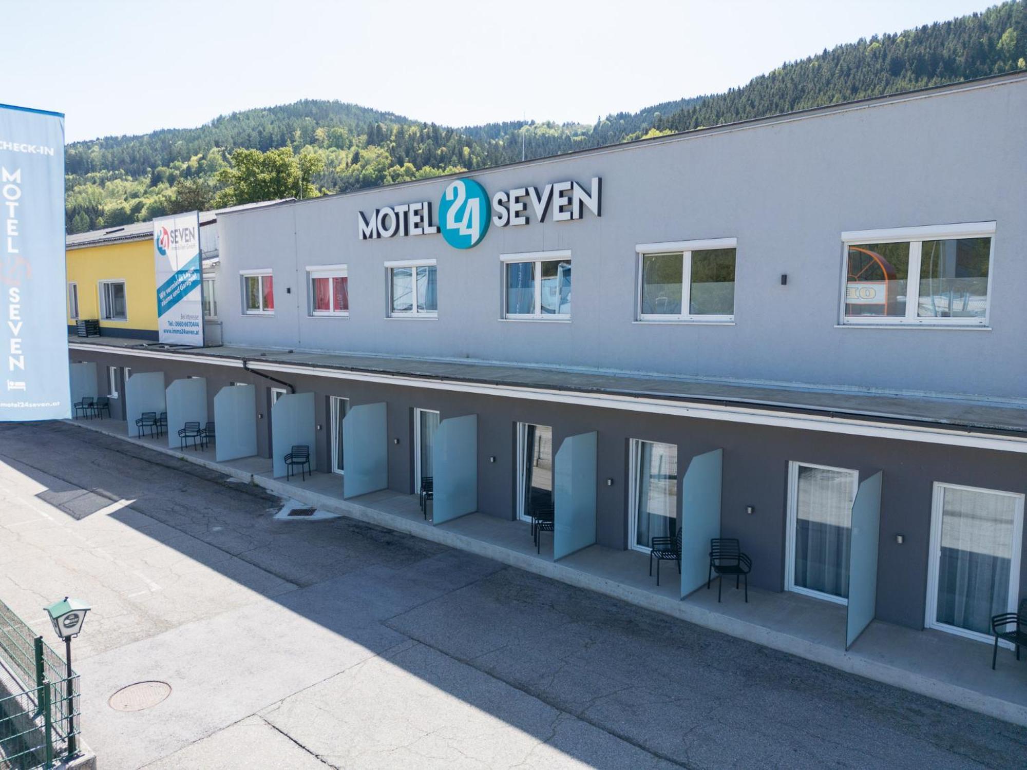 Motel24Seven Bruck an der Mur Exterior foto